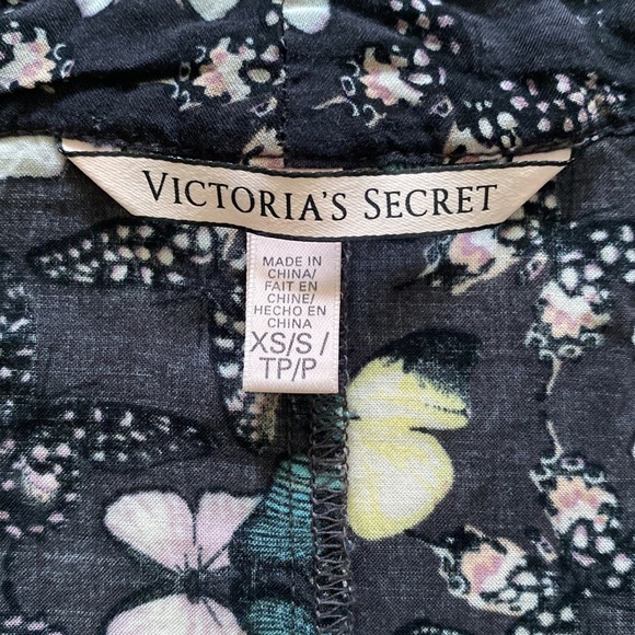 Victoria’s Secret Butterfly beach kimono - Picture 6 of 7